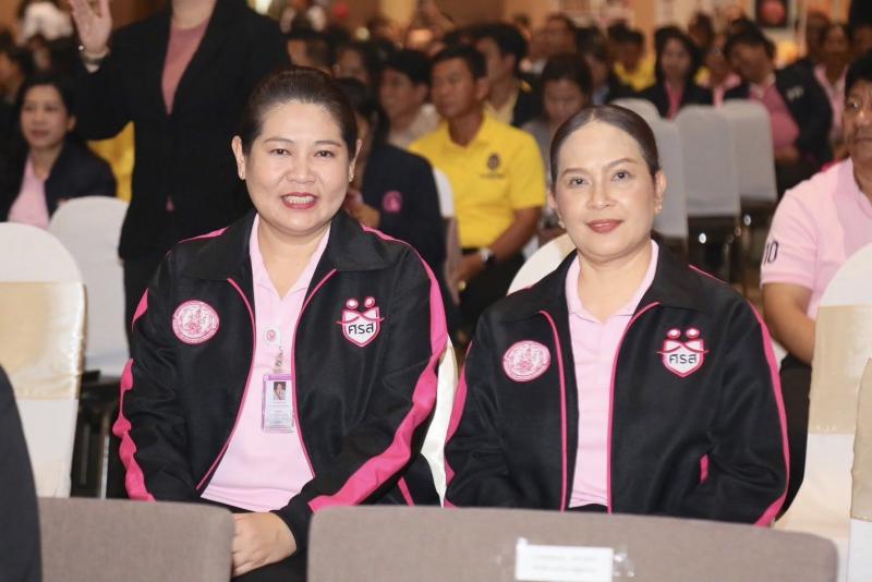 นายวราวุธ ศิลปอาช�