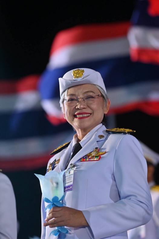 นายวราวุธ ศิลปอาช�