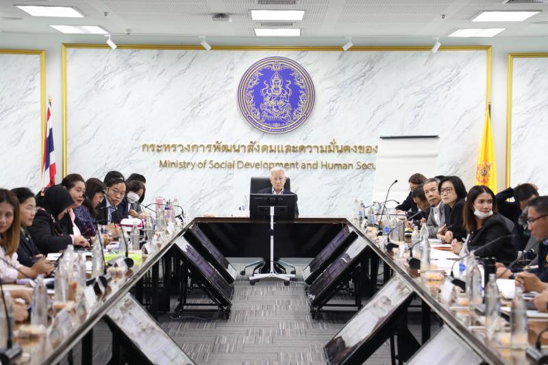 ศาสตราจารย์ ดร.กนก