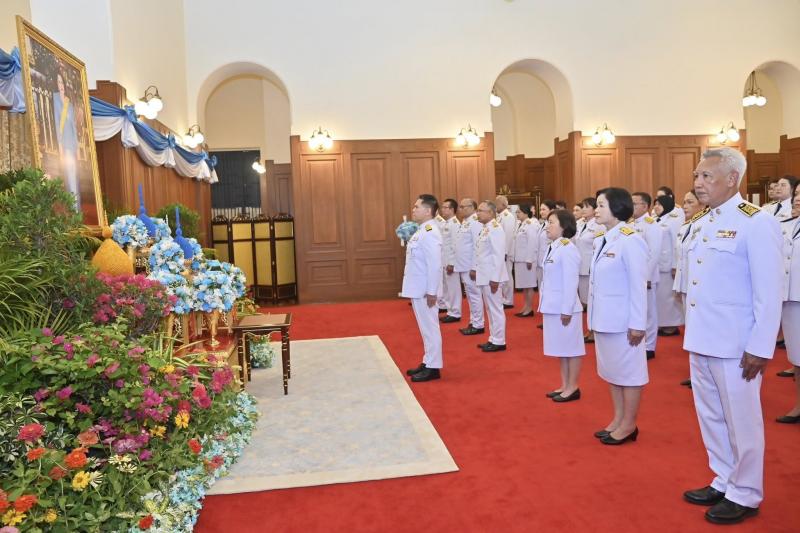 นายวราวุธ ศิลปอาช�