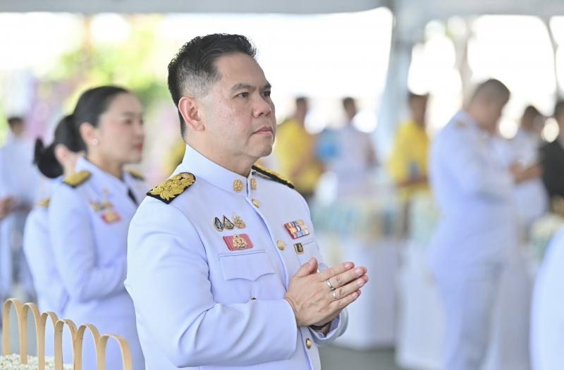 นายวราวุธ ศิลปอาช�