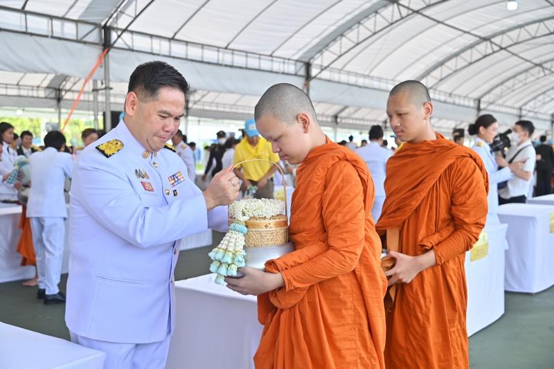 นายวราวุธ ศิลปอาช�