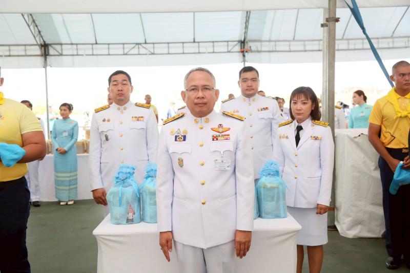 นายวราวุธ ศิลปอาช�