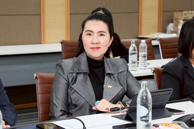 นางอัษฎาพร ไกรพาน�