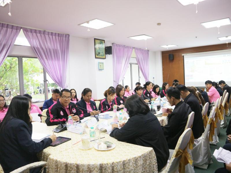 นางสาวนภาพร เมฆาผ�
