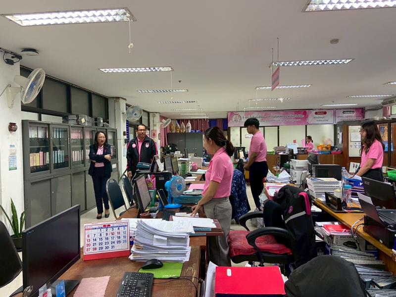 นางสาวนภาพร เมฆาผ�