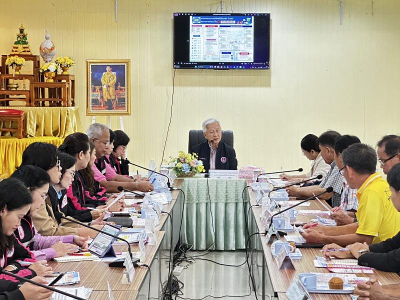 ศาสตราจารย์ กนก วง