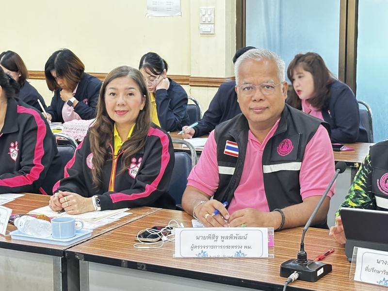 ศาสตราจารย์ กนก วง