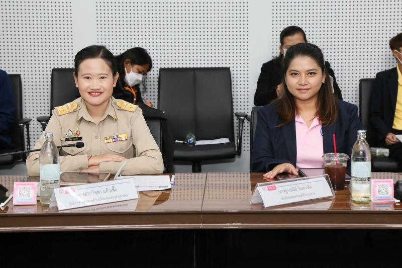นายนิกร จำนง ประธา