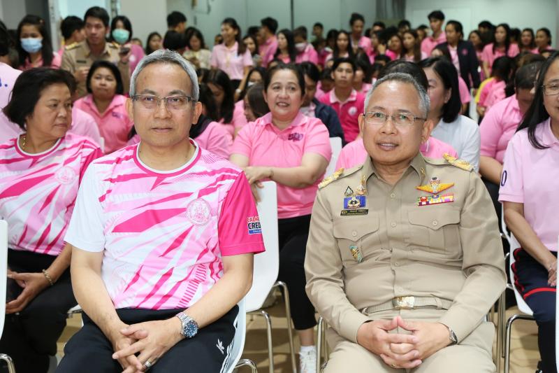 นายอนุกูล ปีดแก้ว 