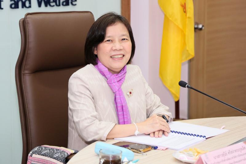 นางสาวสุนีย์ ศรีส�