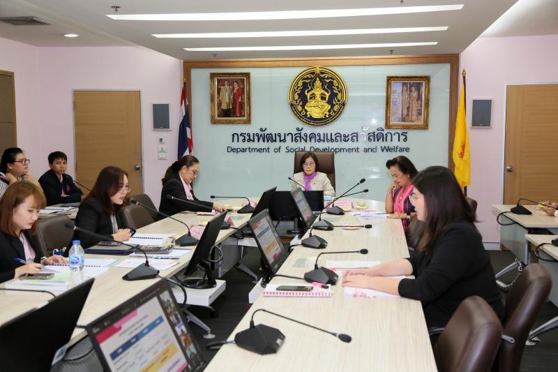 นางสาวสุนีย์ ศรีส�