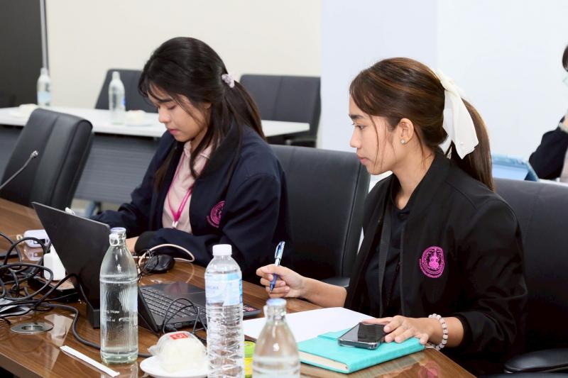 นางสาวสุนีย์ ศรีส�