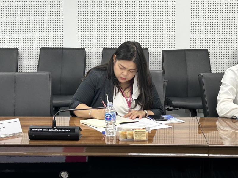 นายนิกร จำนง ประธา