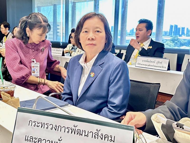 นางสาวสุนีย์ ศรีส�