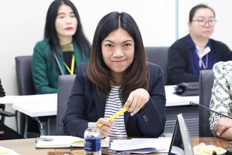 นางสาวสุนีย์ ศรีส�