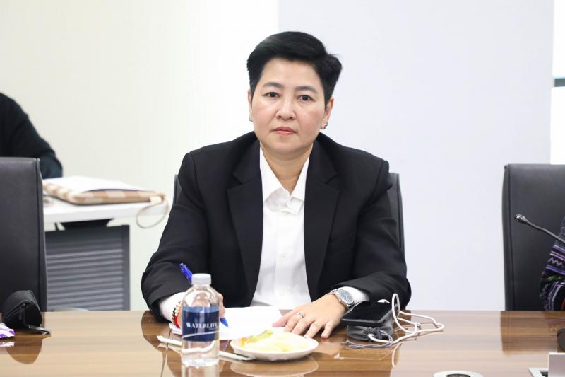 นางสาวสุนีย์ ศรีส�