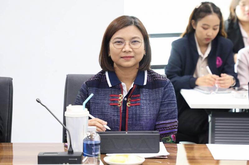 นางสาวสุนีย์ ศรีส�