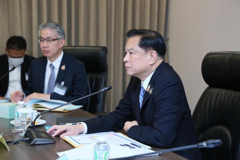 นายอนุกูล ปีดแก้ว 