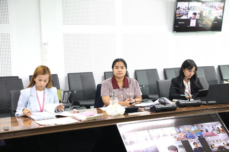 นางจตุพร โรจนพานิ�
