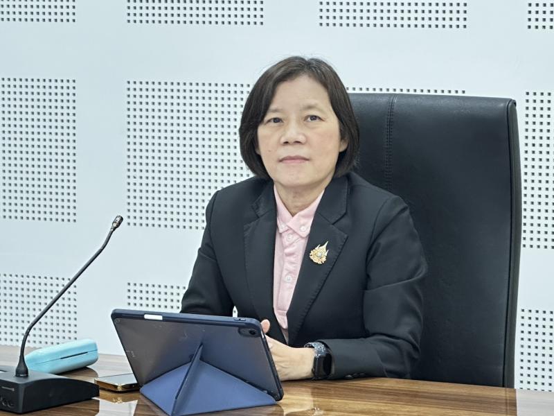 นางสาวสุนีย์ ศรีส�