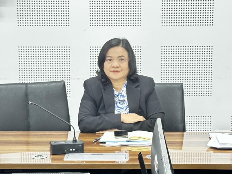 นางสาวสุนีย์ ศรีส�