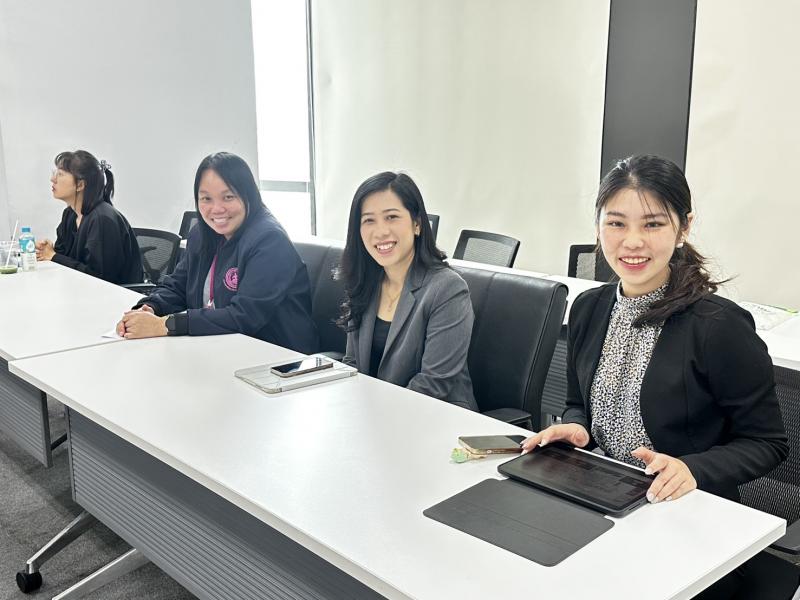 นางสาวสุนีย์ ศรีส�