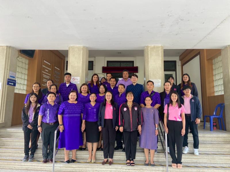 นางสาวนภาพร เมฆาผ�