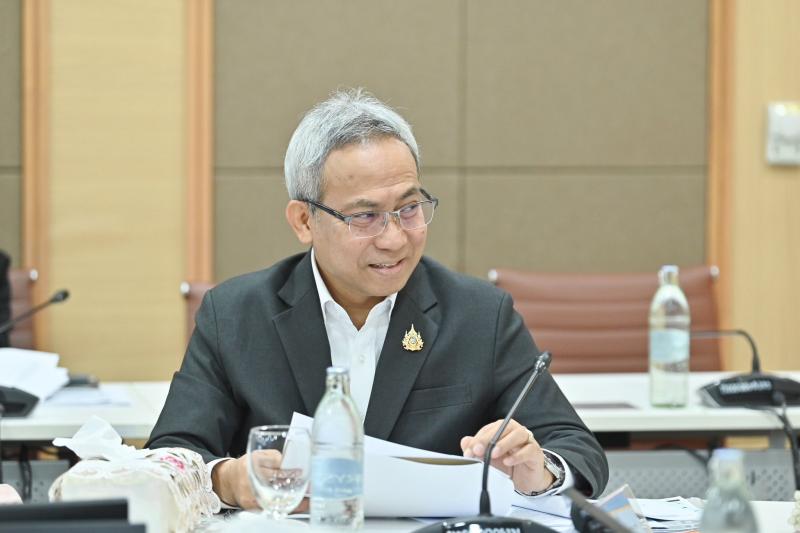 รมว.พม. เป็นประธาน�