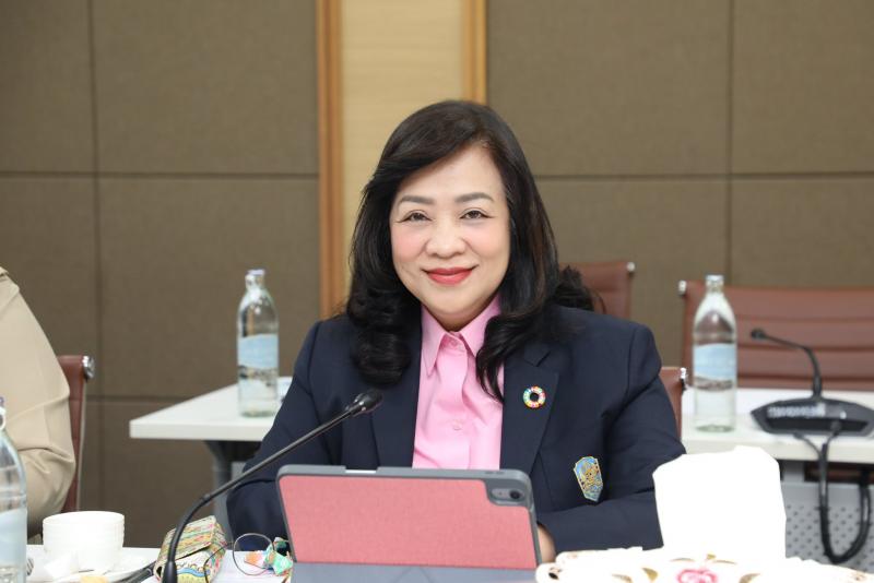 รมว.พม. เป็นประธาน�