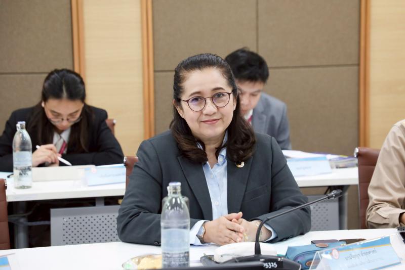 รมว.พม. เป็นประธาน�