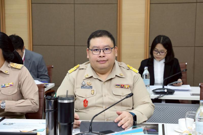 รมว.พม. เป็นประธาน�