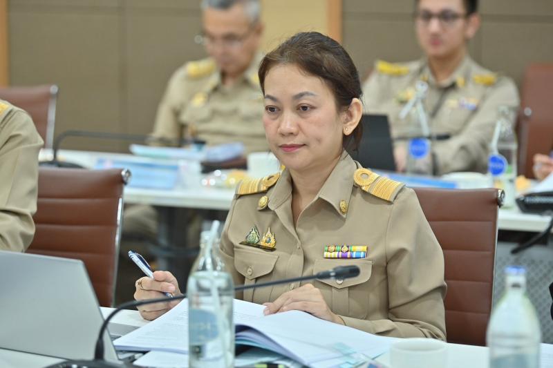 รมว.พม. เป็นประธาน�