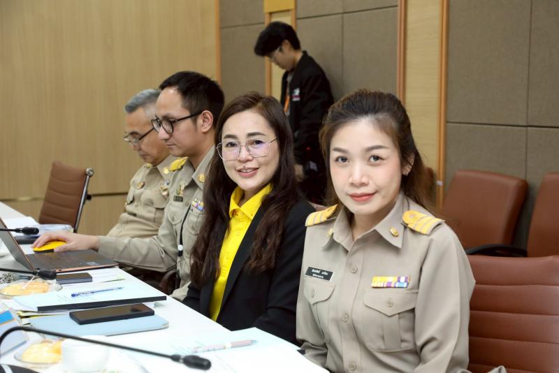 รมว.พม. เป็นประธาน�