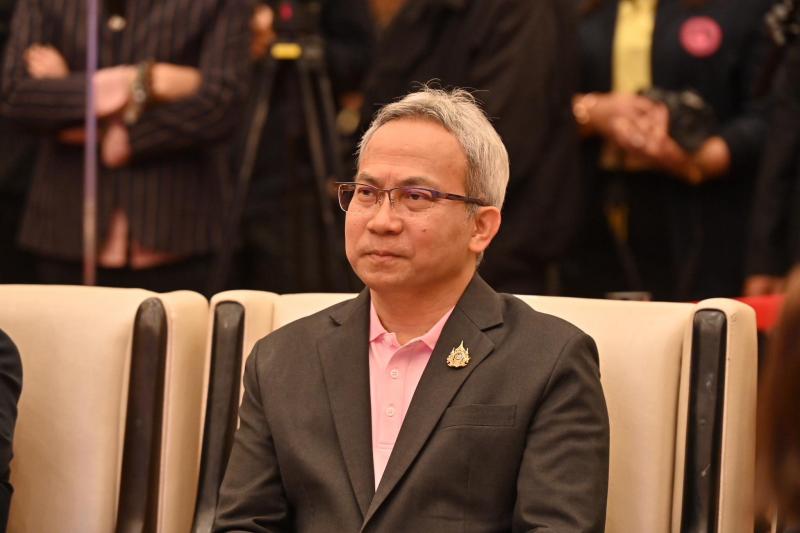 รมว.พม. เป็นประธาน�
