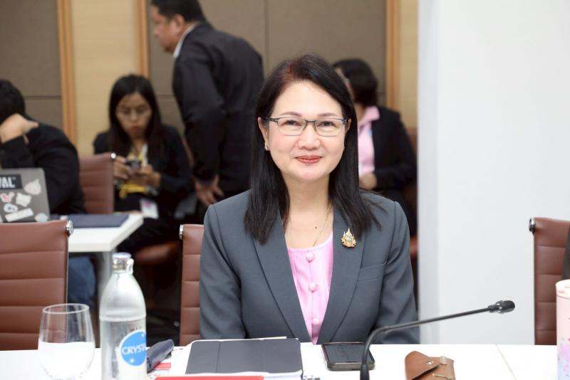รมว.พม. เป็นประธาน�