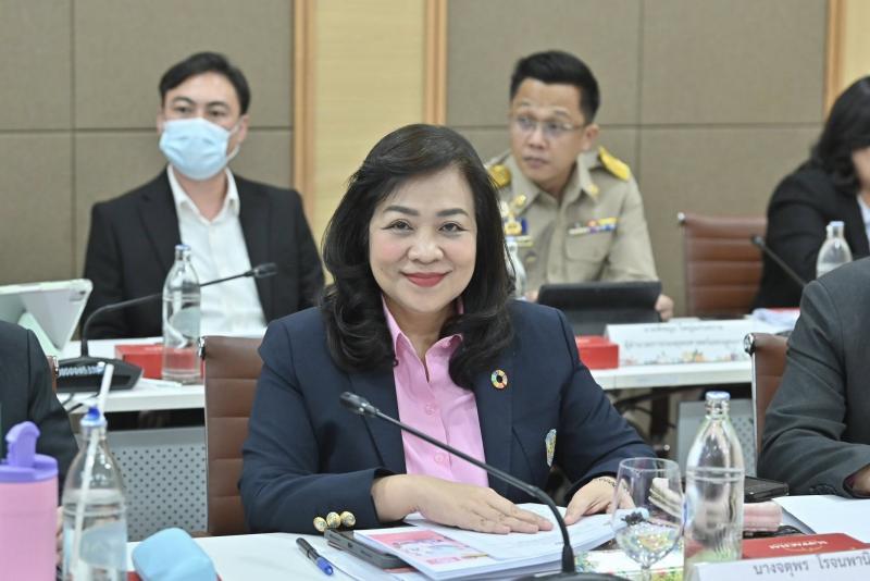 รมว.พม. เป็นประธาน�
