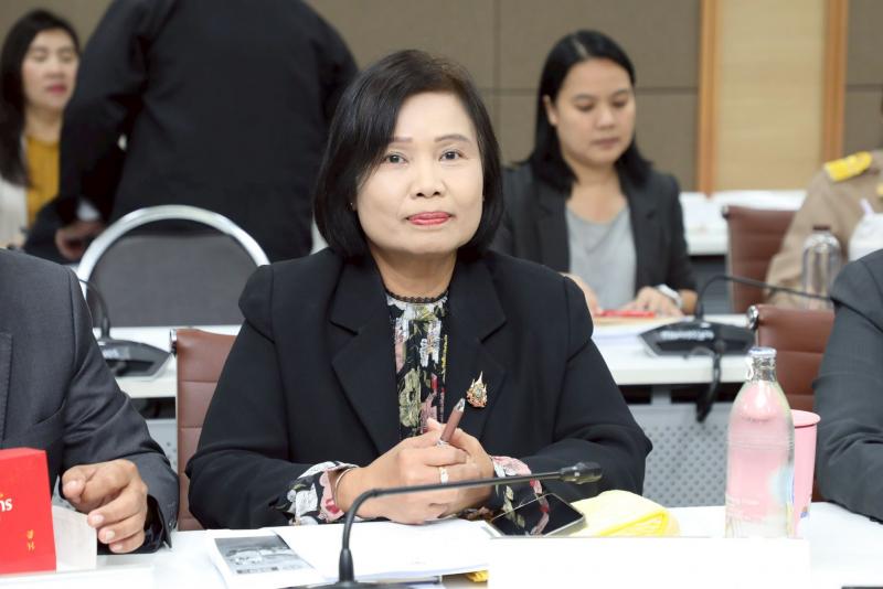 รมว.พม. เป็นประธาน�