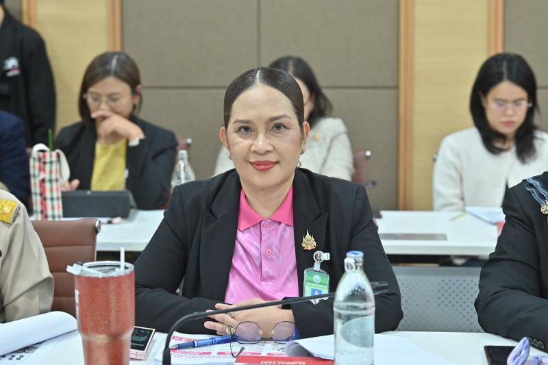 รมว.พม. เป็นประธาน�