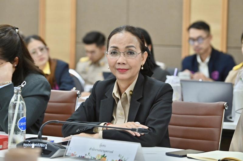 รมว.พม. เป็นประธาน�