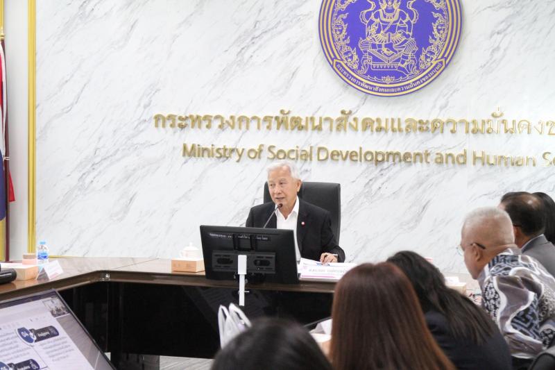 ศาสตราจารย์ ดร. กน�