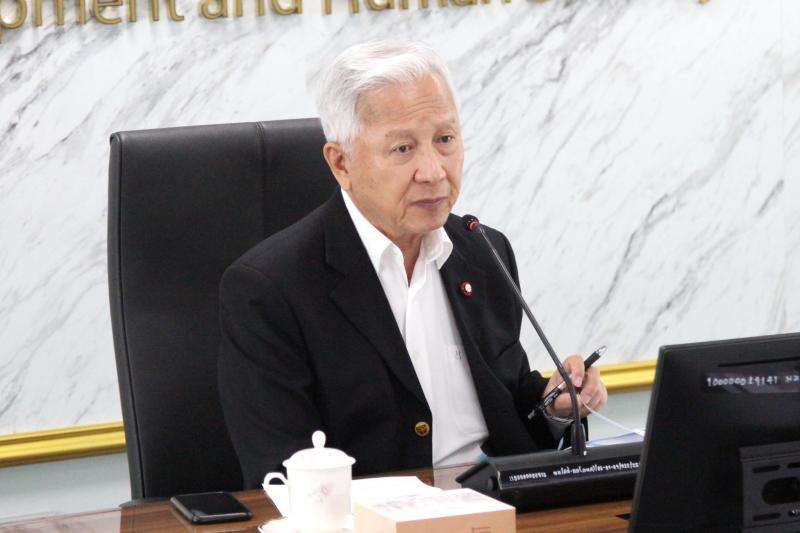 ศาสตราจารย์ ดร. กน�
