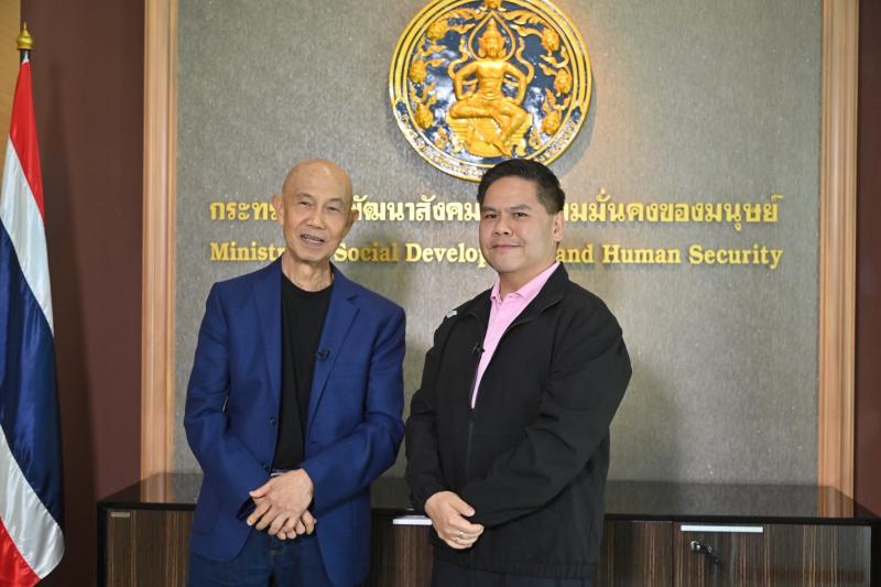 รมว.พม. บันทึกเทปโ�