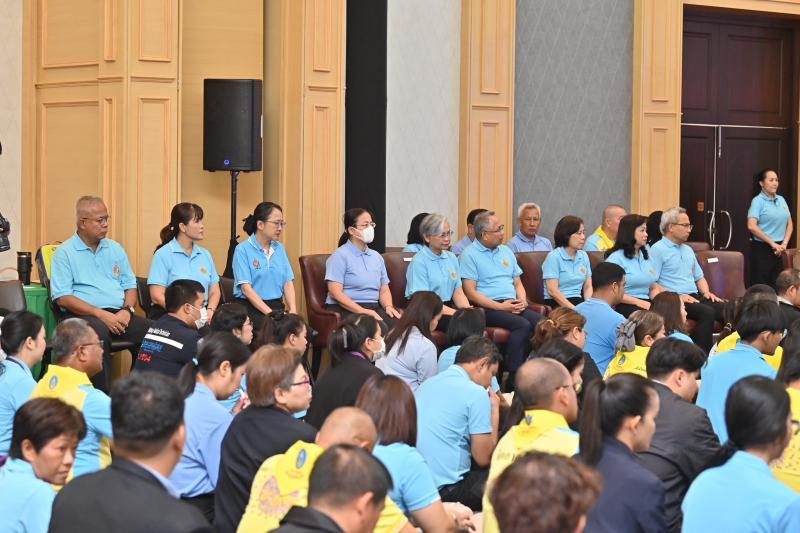 รมว.พม. เป็นประธาน�