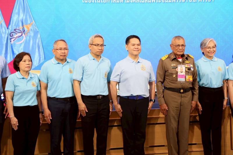 รมว.พม. เป็นประธาน�