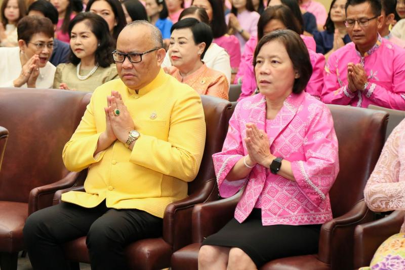 ปลัด พม. นำคณะผู้บ�