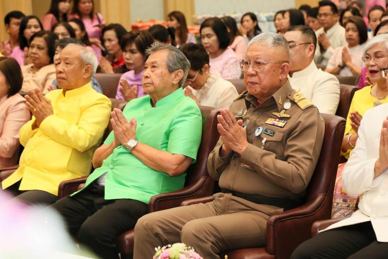 ปลัด พม. นำคณะผู้บ�