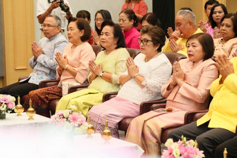 ปลัด พม. นำคณะผู้บ�
