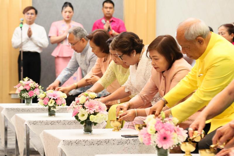 ปลัด พม. นำคณะผู้บ�