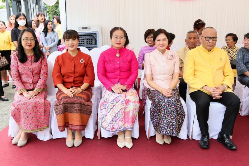 ปลัด พม. นำคณะผู้บ�